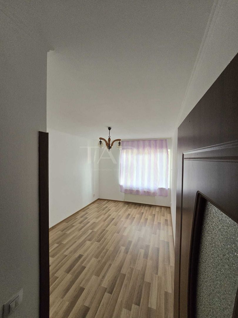 Apartament cu 3 camere, 76 mp, 2 balcoane, zona Baciu. - Poză 6