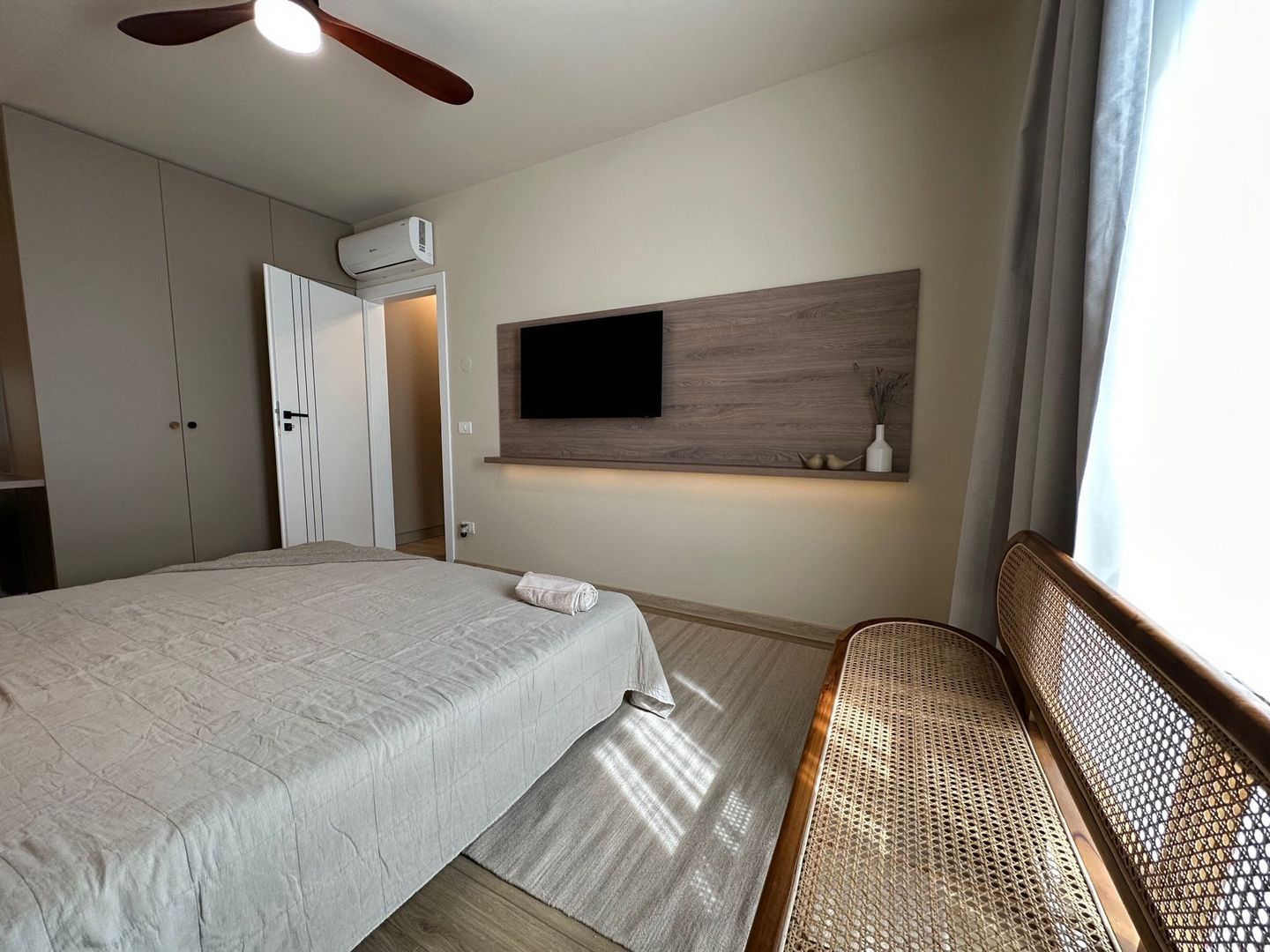 Apartament deosebit  2 camere zona Lipovei - Poză 19