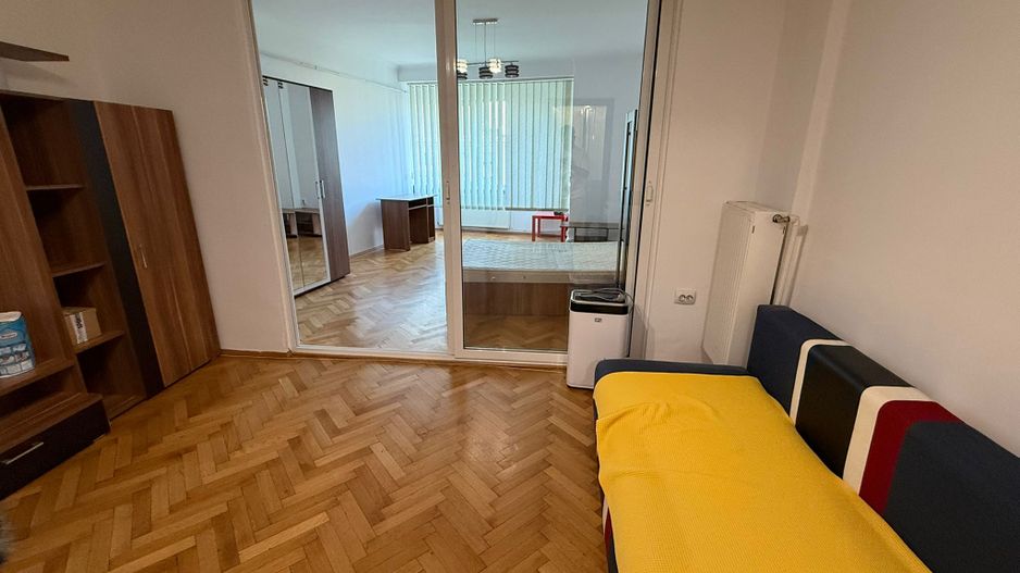 VANZARE Garsoniera in zona Unirii - Poză 7