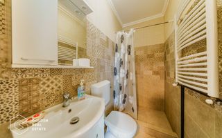 Afacere la cheie: Pensiune functionala sau casa de locuit, Ghioroc - Poză 37