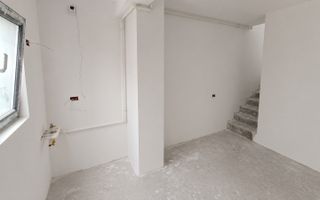 Vila P+1+M, 4 camere, Sos Oltenitei, Popesti-Leordeni - Poză 12