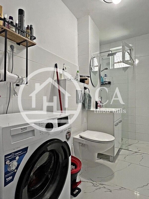 Apartament de vânzare cu 3 camere în zona Rogerius, Oradea - Poză 5