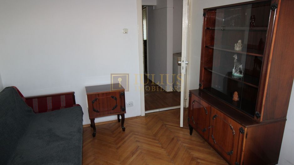apartament 3 camere, 2 bai, centrala proprie, ideala pentru un cuplu - Poză 4