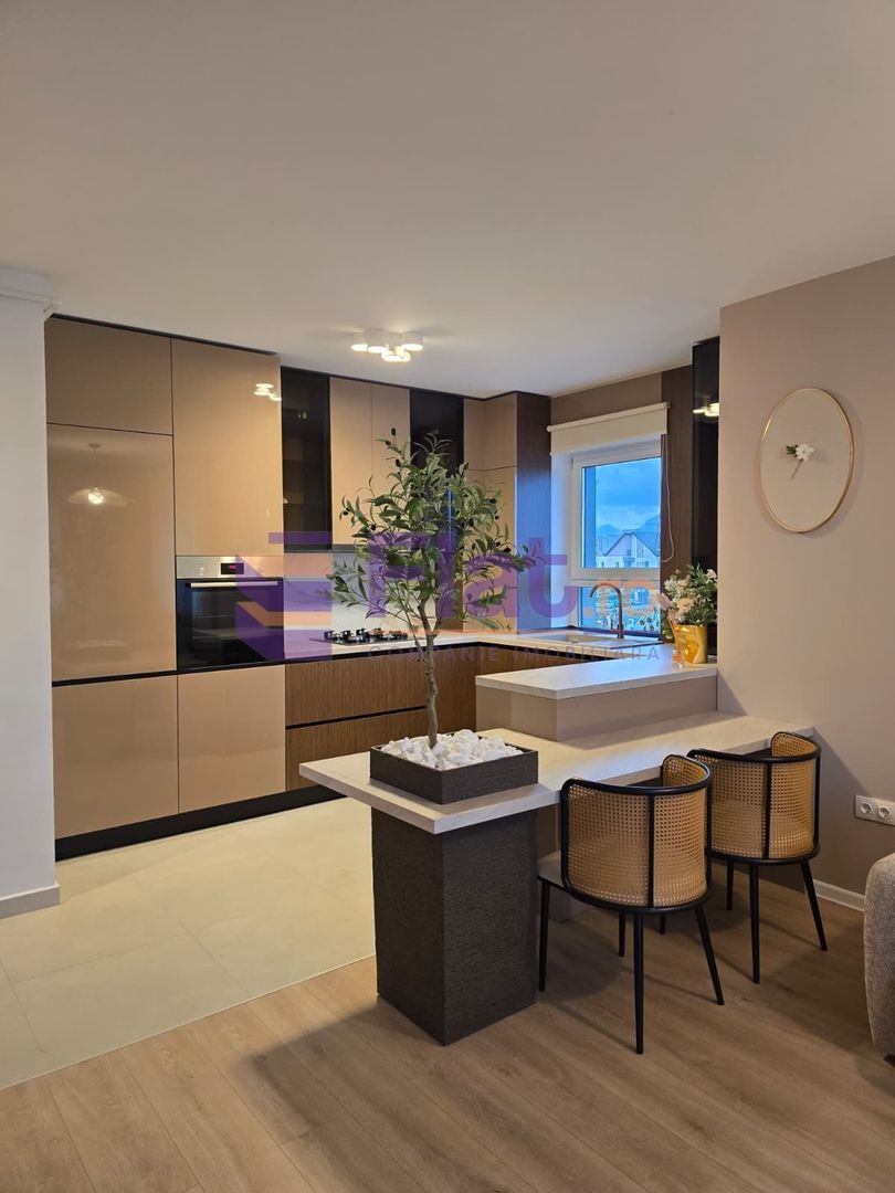 De închiriat – Apartament 3 camere, lux, prima închiriere - Poză 6