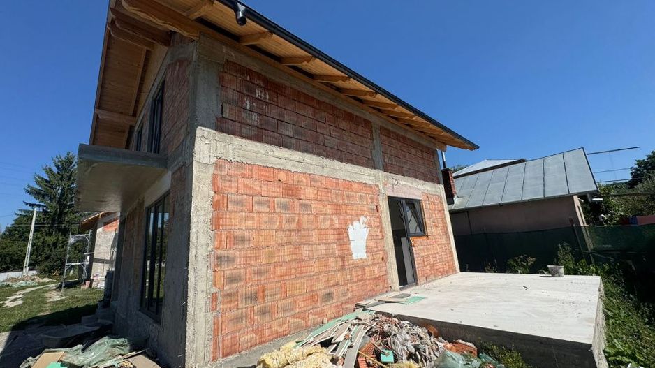 Casa noua, P+M, 4 camere, terasa, teren 500 m2, central, Cornu - Poză 5