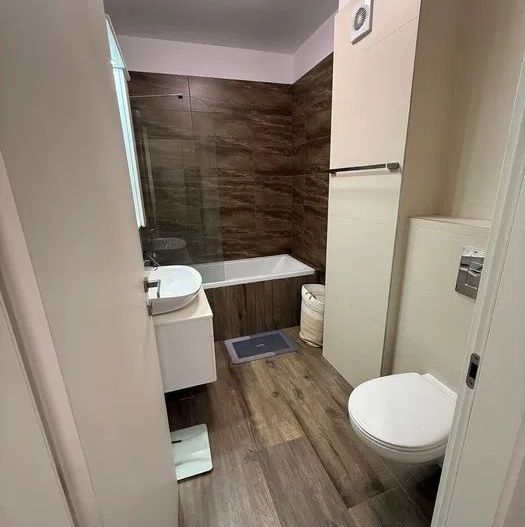 GARSONIERA DRUMUL TABEREI, CENTRALA PROPRIE, PARCARE, METROU 5 MINUTE - Poză 5