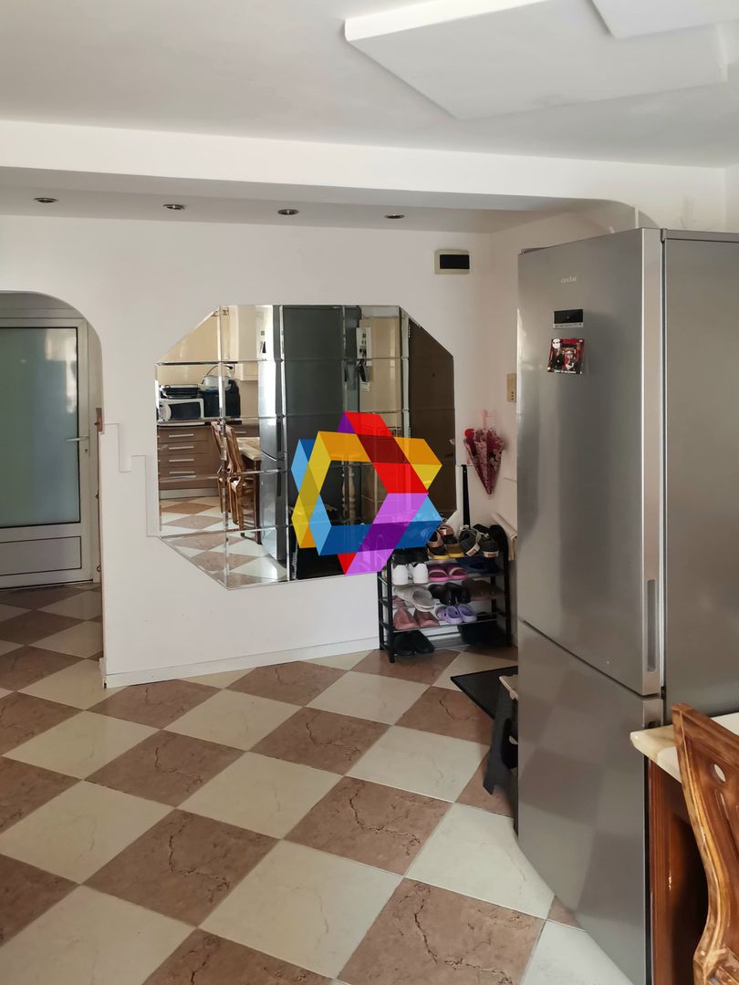 Apartament cu trei camere, zona Racadau 74 mp - parcul Trandafirilor - Poză 8