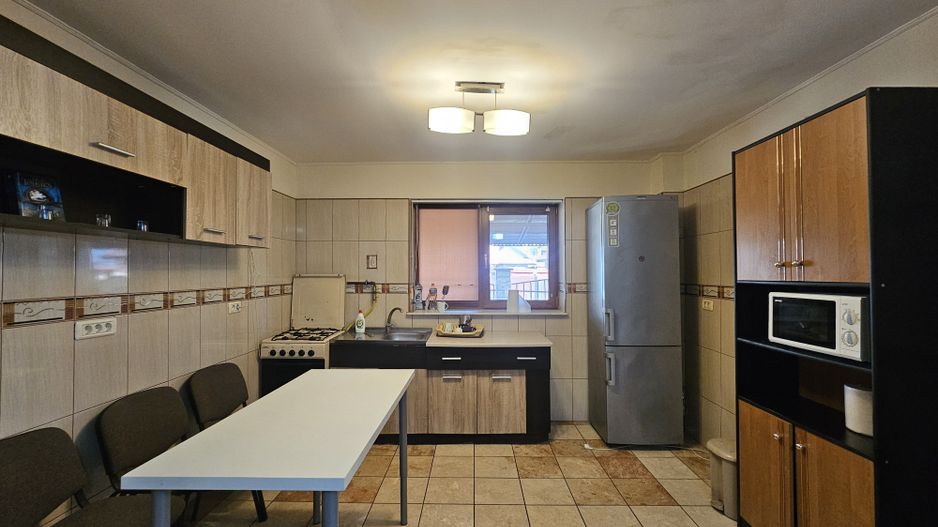 Pensiune de vanzare/Eforie Nord/la 10 minute de plajă – 17 camere - Poză 7