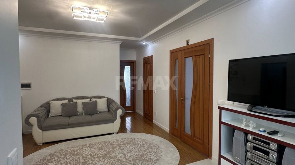 Apartament cu 3 camere Buiucani- Flacăra - Poză 8
