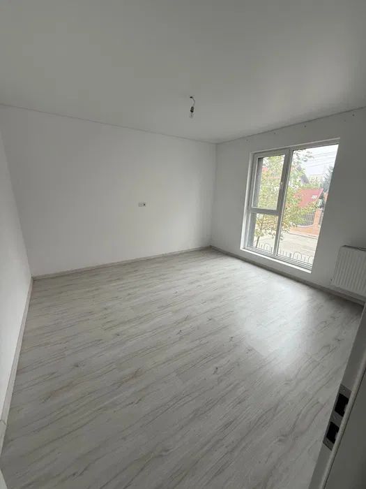 Apartament 3 camere cu curte si 2 parcari subterane zona titan - Poză 4