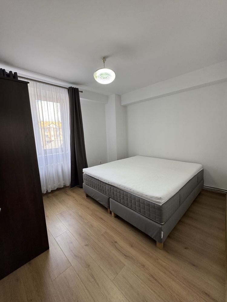 Apartament de inchiriat cu 4 camere, 90mpu, etaj 2, Centru, Alba Iulia - Poză 2