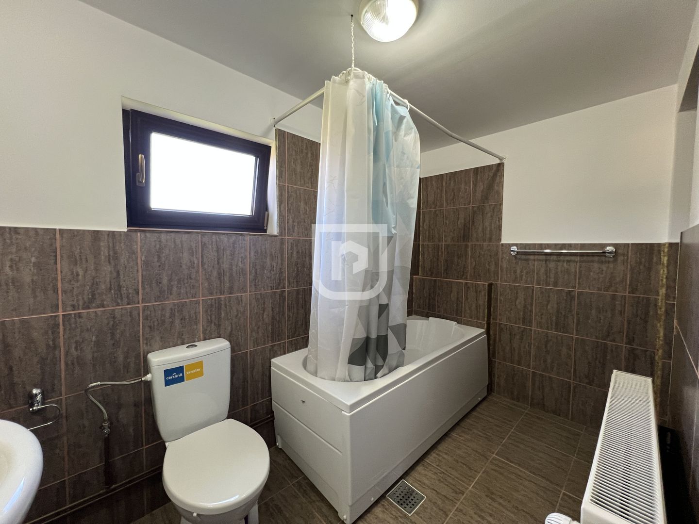 Casa cu 4 dormitoare | strada Manastirii | Gura Humorului - Poză 11