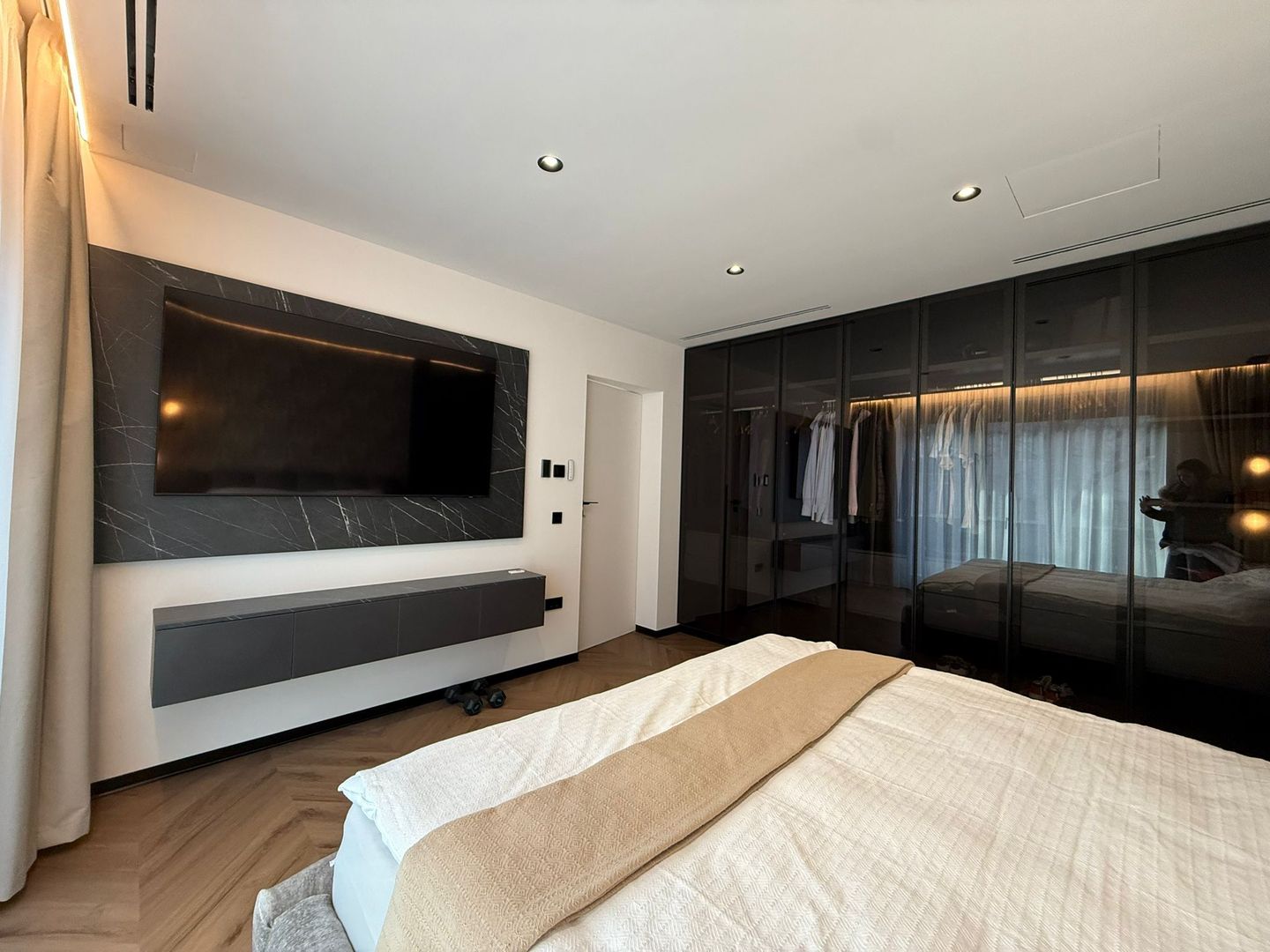 Exclusivitate Absolută în Calea Aradului | Casă High-End Complet Mobilată - Poză 12