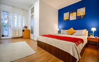 Inchiriez Garsonieră modernă, costuri mici, AC, balcon, 7 min metrou - Poză 4