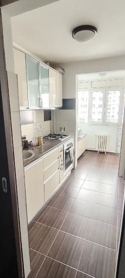 Apartament 3 camere, zona Nicolae Grigorescu, cu loc de parcare - Poză 4