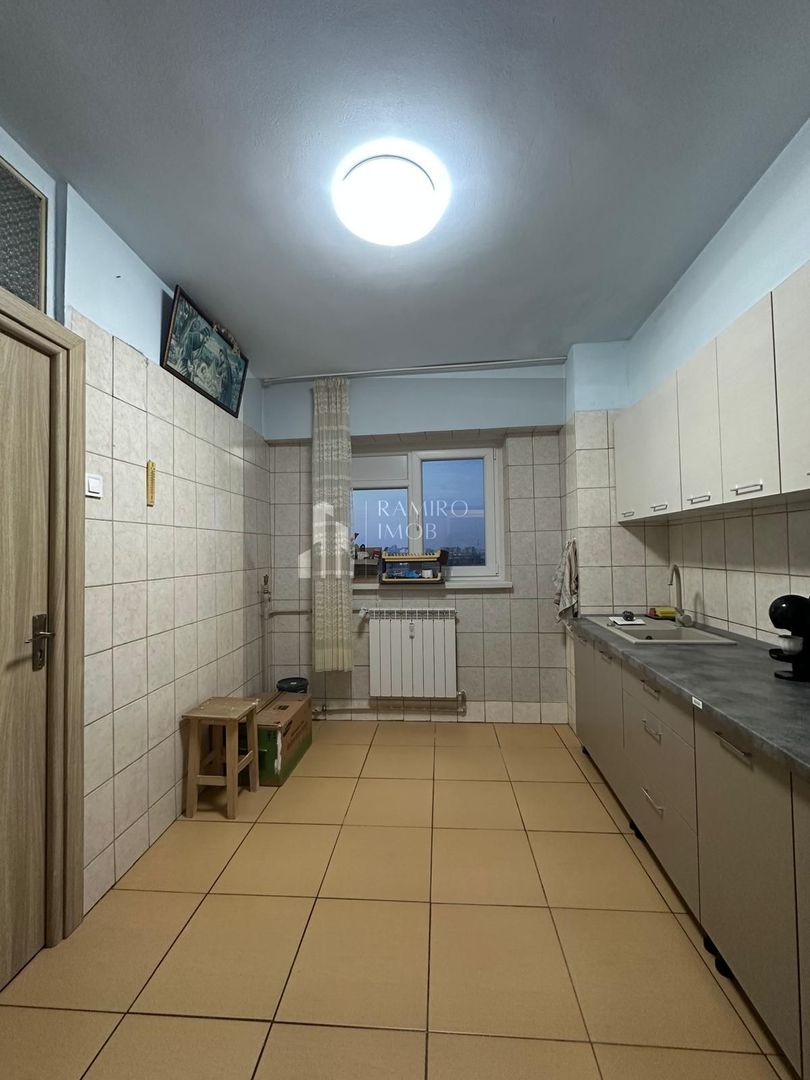 3 Camere 70mp - Partial Renovat - Metrou Aparatori la 1 Min - Poză 5