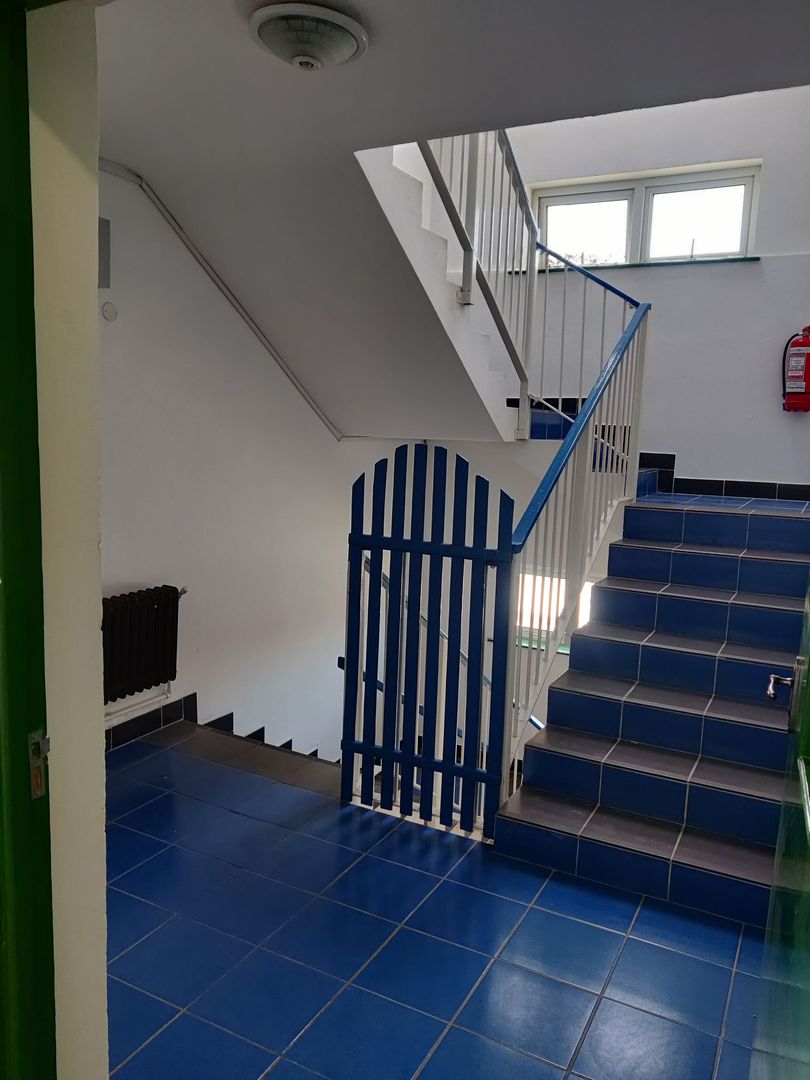 IDEAL PENTRU GRADINITA/SCOALA /AZIL BATRANI / ORFELINAT - Poză 9