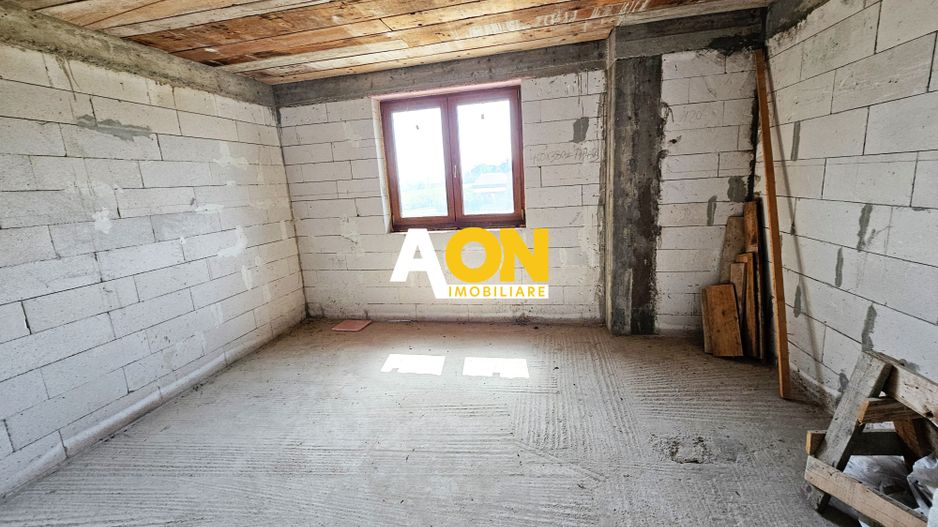 Casa la rosu, 4 camere, 301 mp teren, P+1, zona Alba-Micesti - Poză 16