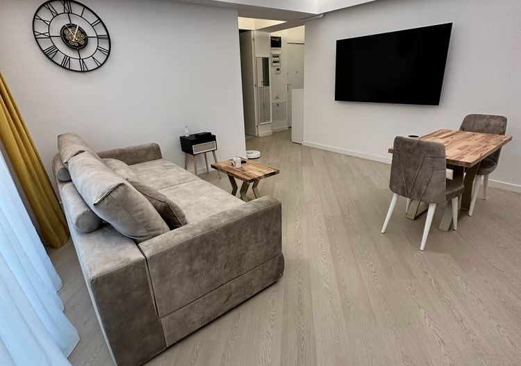 Inchiriere apartament 3 camere Pipera - Poză 2