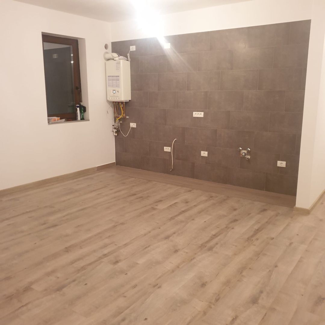 Zona Hotel IQ - Poză 3