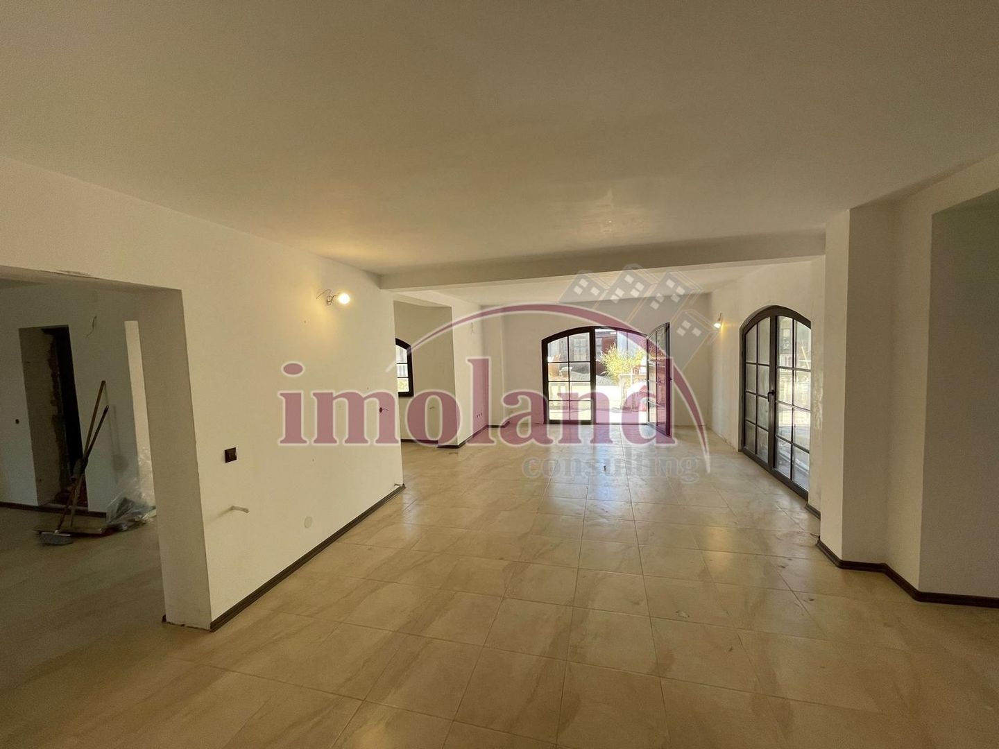 Vila - 8 camere - inchiriere - Corbeanca - Poză 4