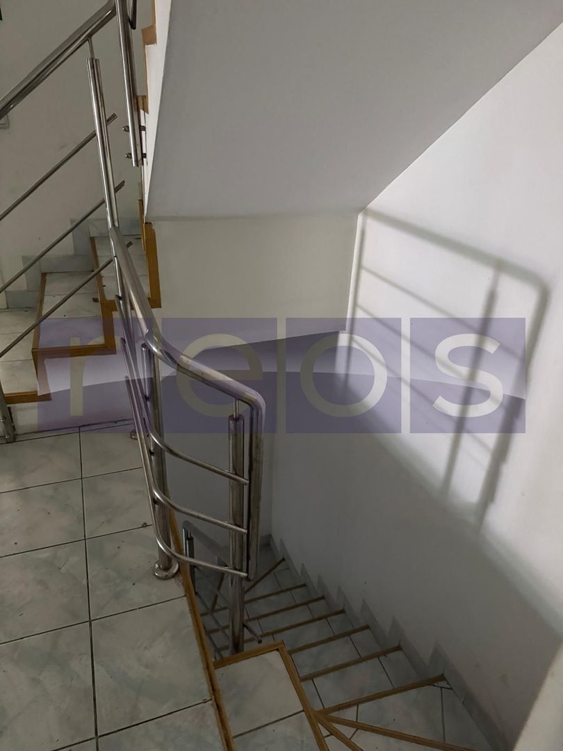 DE VÂNZARE VILĂ | OPORTUNITATE DE INVESTIȚIE | PRETABILĂ CENTRU BĂTRÂNI - Poză 12