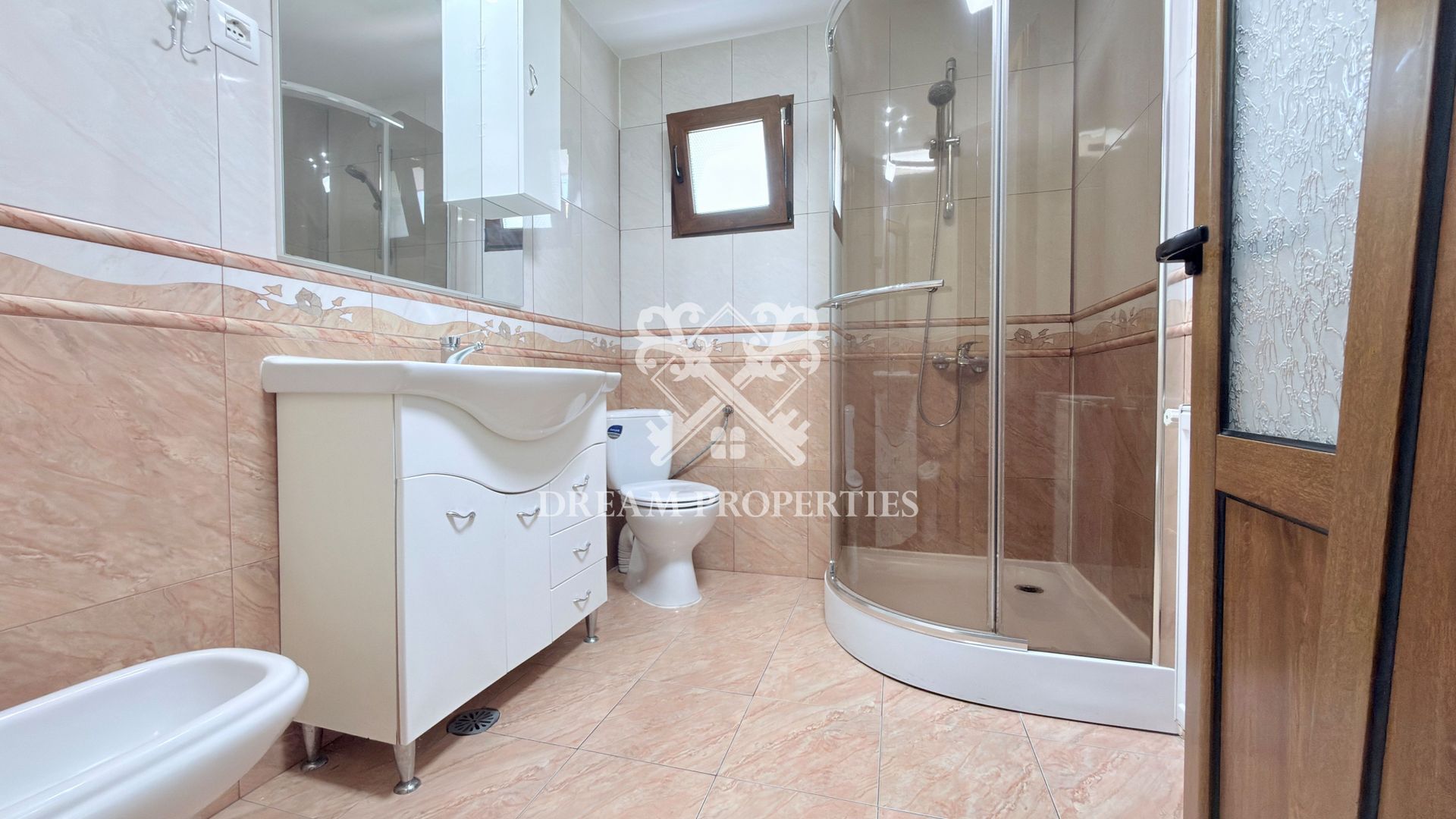 Apartament cu o camera la casa, terasa, gradina, parcare, Bd. Muncii - Poză 5