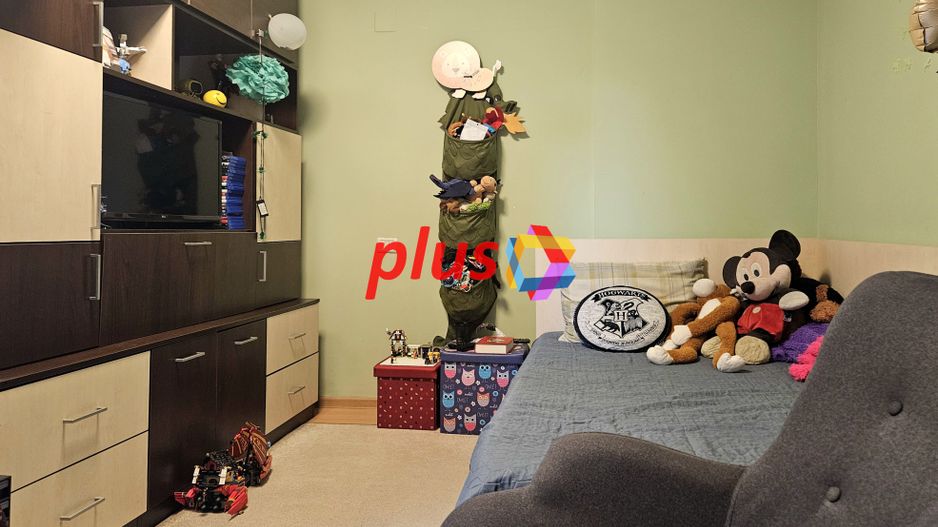 Oportunitate - Apartament cu trei camere in vila, zona Tractorul 70 mp - Poză 21