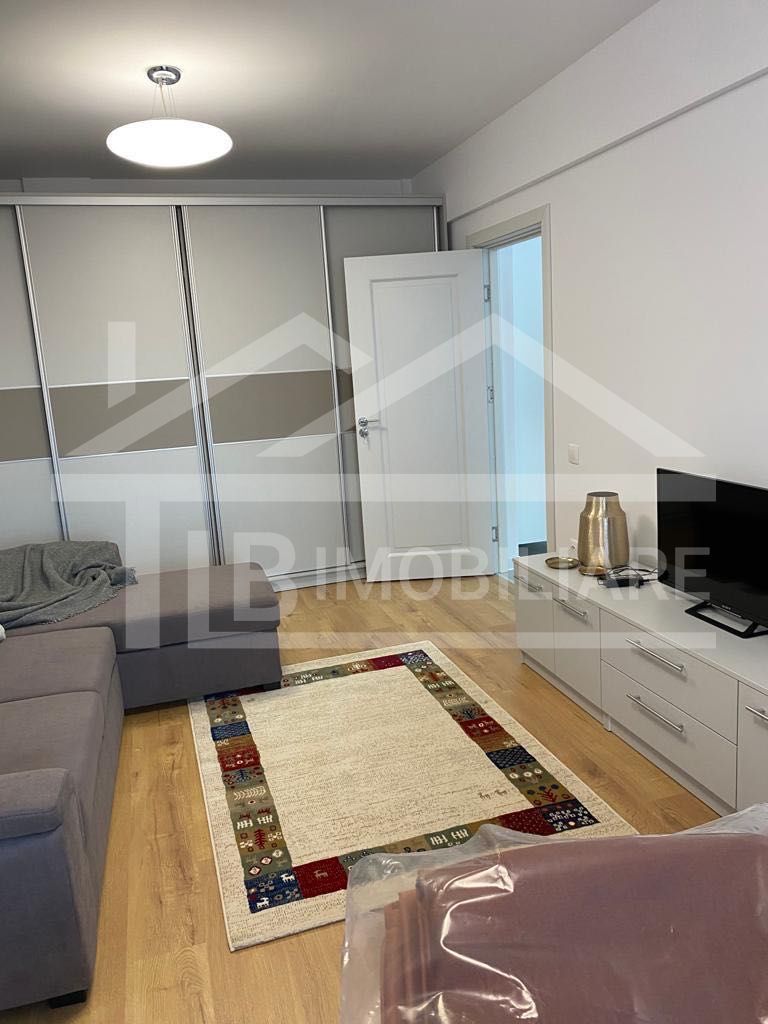 Apartament cu 2 camere, 50mp, Zona 7 Noiembrie - Poză 3