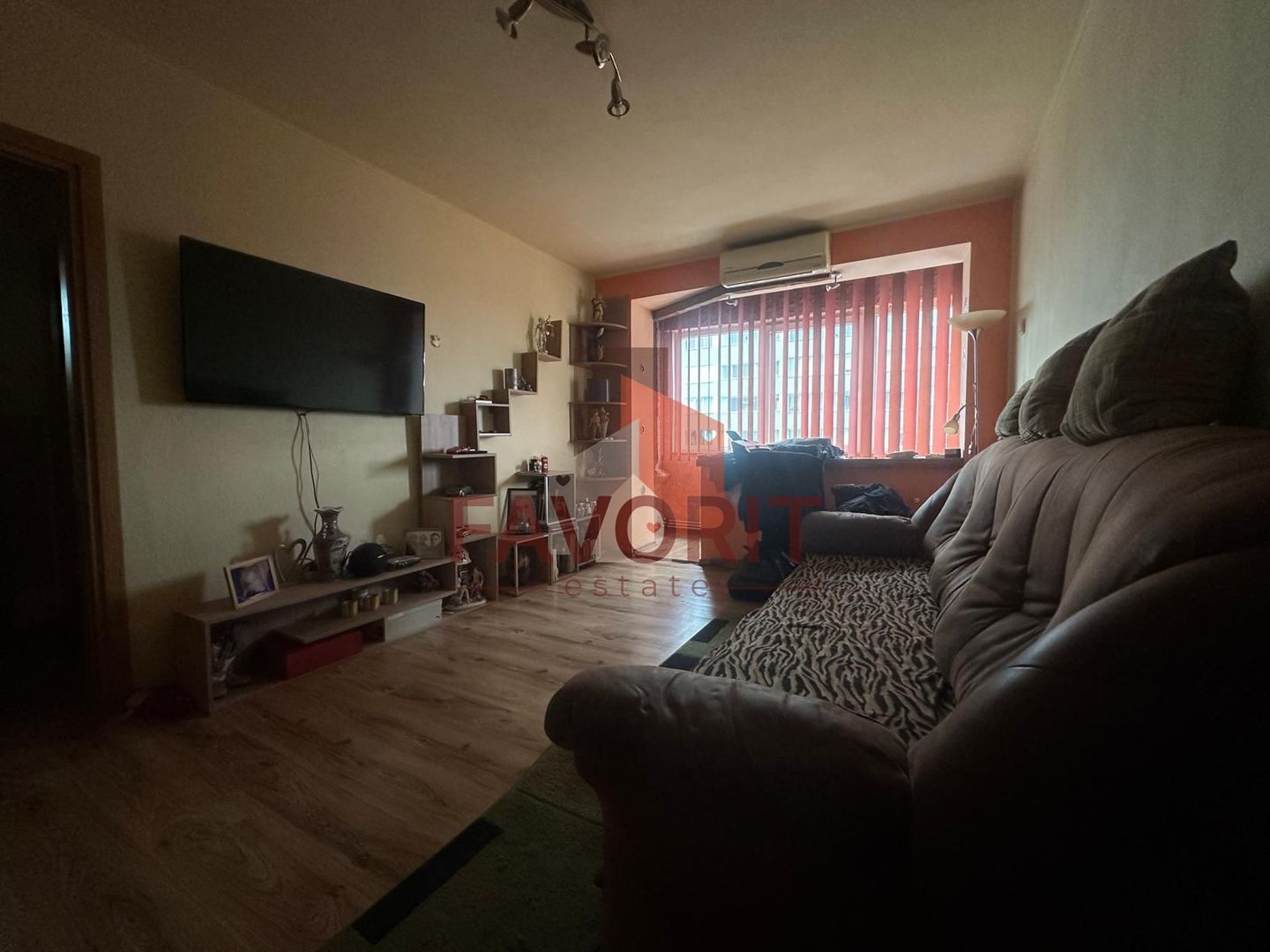 2 camere | centrala proprie | mobilat si utilat | zona excelenta | - Poză 2