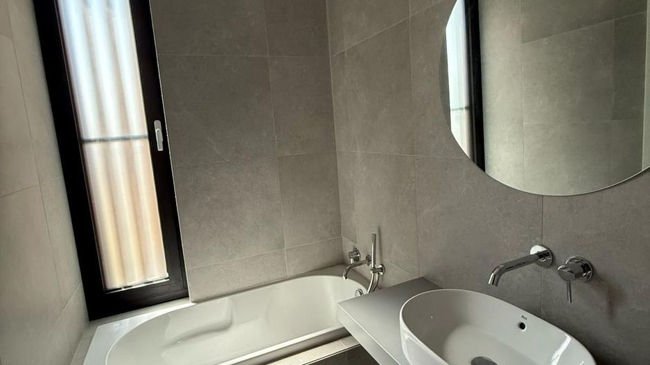 Vila tip UV02 mobilata complet in Amber Forest-prima inchiririere - Poză 9