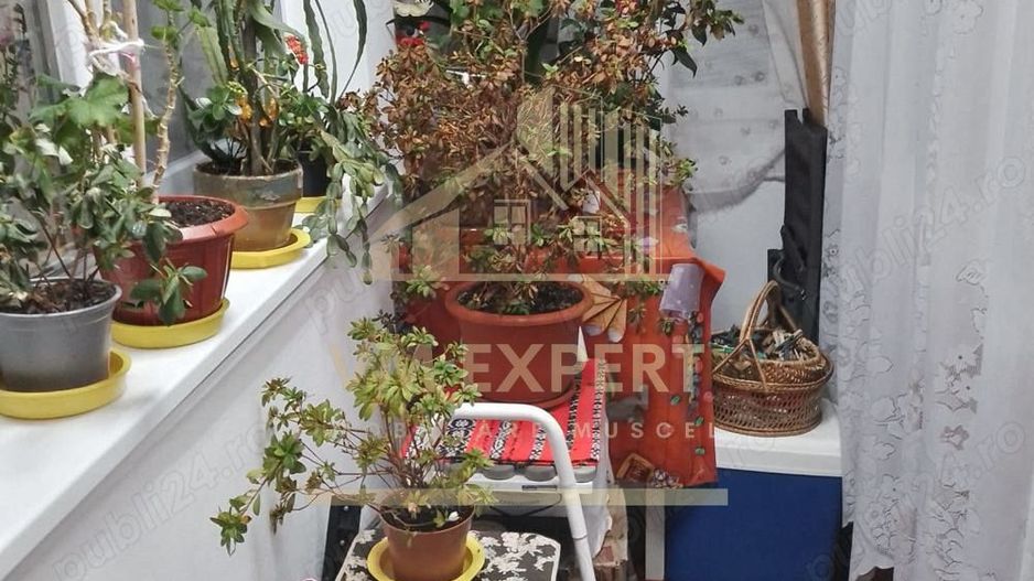 APARTAMENT 2 CAMERE ETAJ 4 VISOI CAMPULUNG - Poză 13