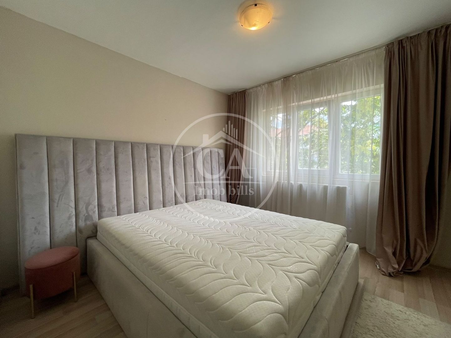 Apartament de închiriat cu 3 camere în zona Decebal, Oradea - Poză 7