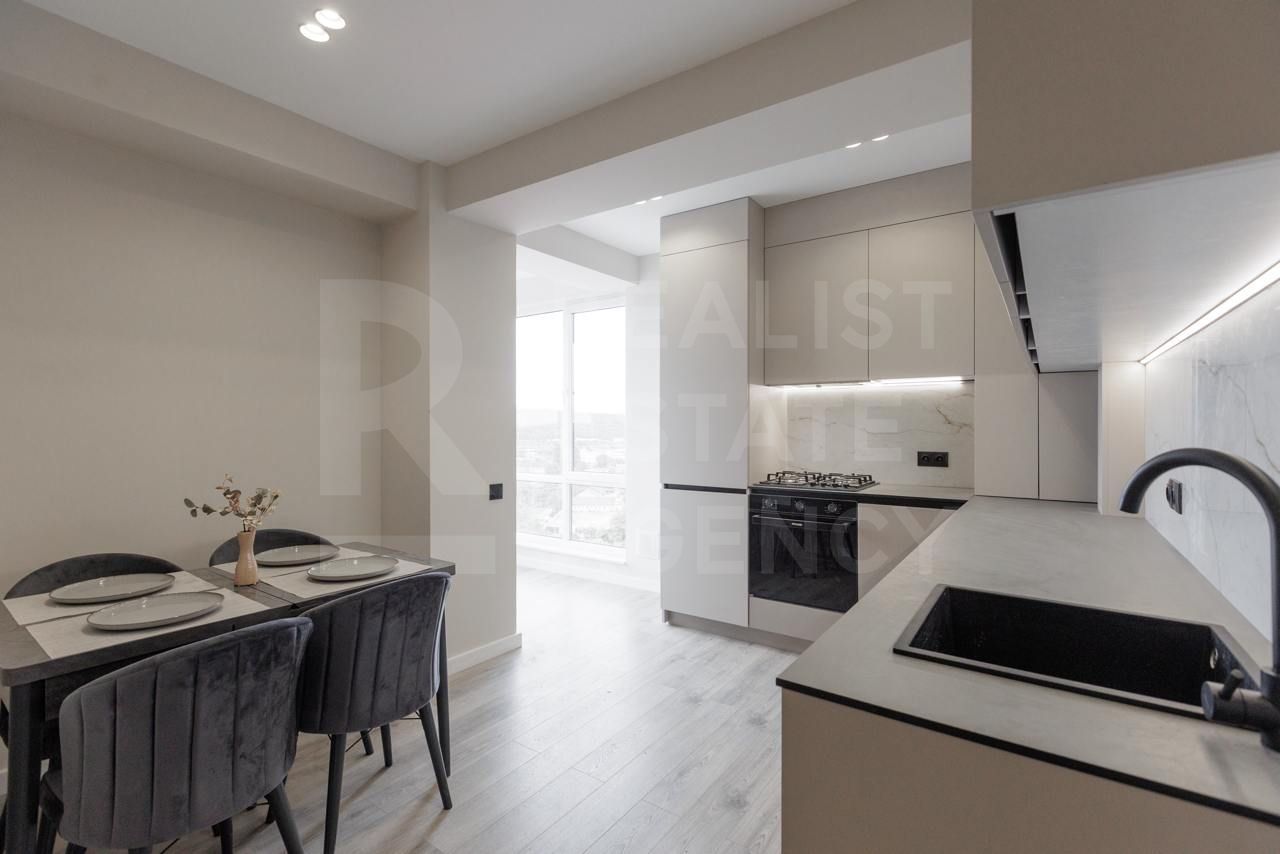 Vânzare, apartament, 2 camere + living, strada Calea Ieşilor, Sculeni - Poză 6