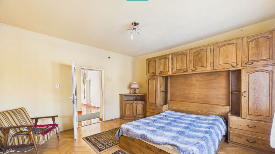 Casa cu multiple destinatii in Galsa - Poză 12
