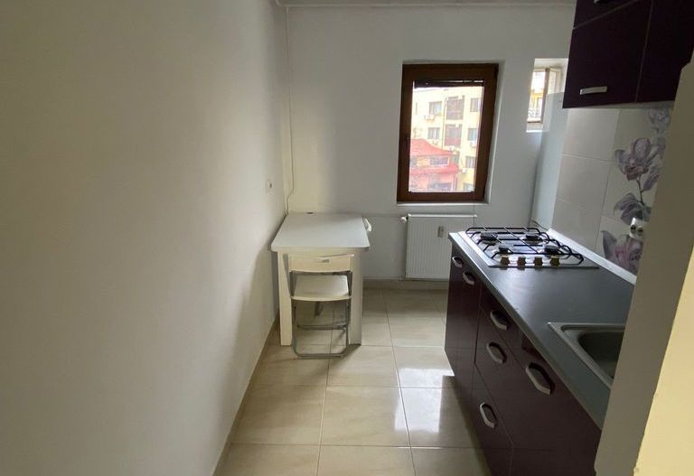 Vanzare Garsoniera 5 Minute Mall Vitan - Poză 11