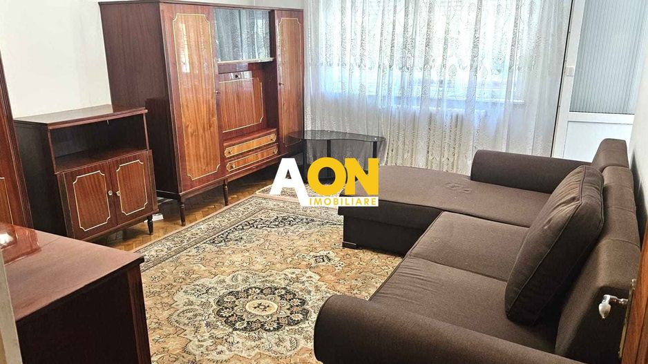 Apartament 2 camere, decomandat , ultracentral - Poză 2
