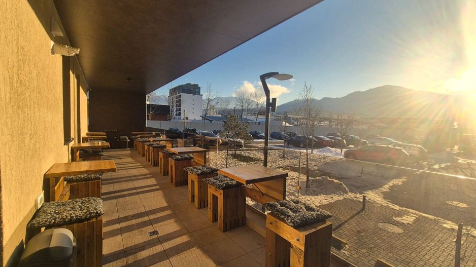 URBAN PLAZA, bloc nou, orientare vestică, apartament la cheie - Poză 1