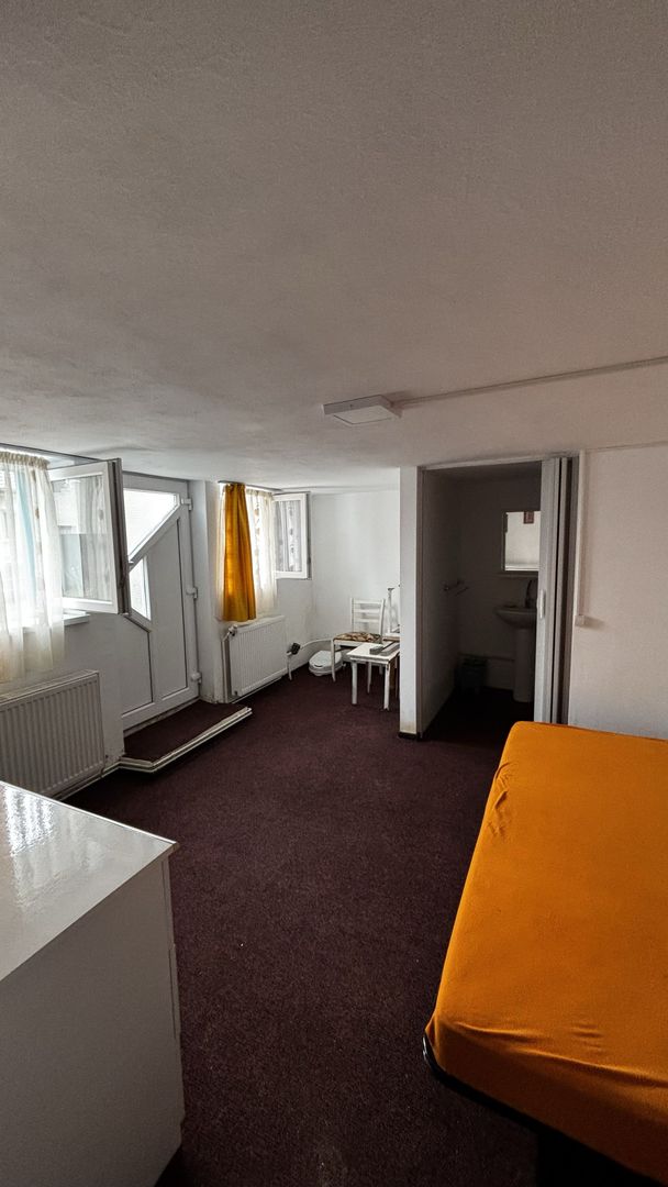 Casa individuala de vânzare cu spațiu comercial inclus în Blaj Centru - Poză 7