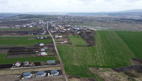 Vânzare - Teren intravilan PUG 2024, 1.700 mp, sat Ciurbești/Miroslava