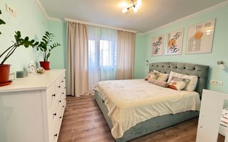 Apartament decomandat cu 3 camere si 2 bai in zona Soarelui - Poză 1