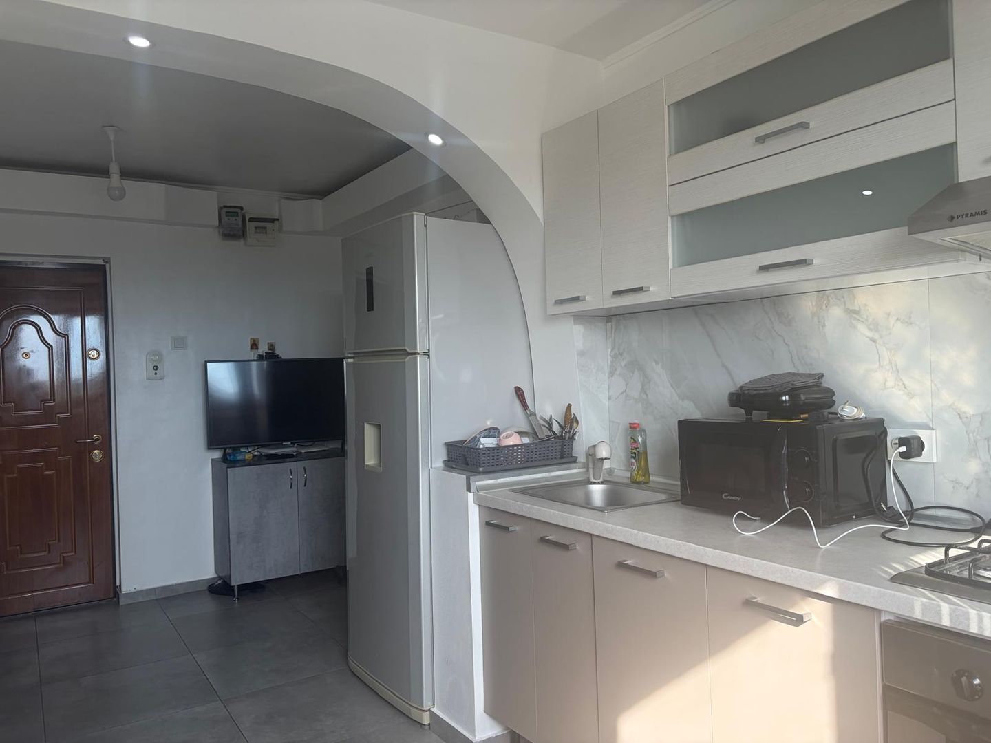 Apartament superb cu doua camere, soseaua Berceni, 550€ - Poză 7