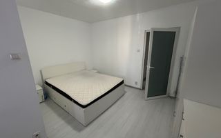 Garsonieră modernă, pat matrimonial, etaj intermediar, preț excelent - Poză 1