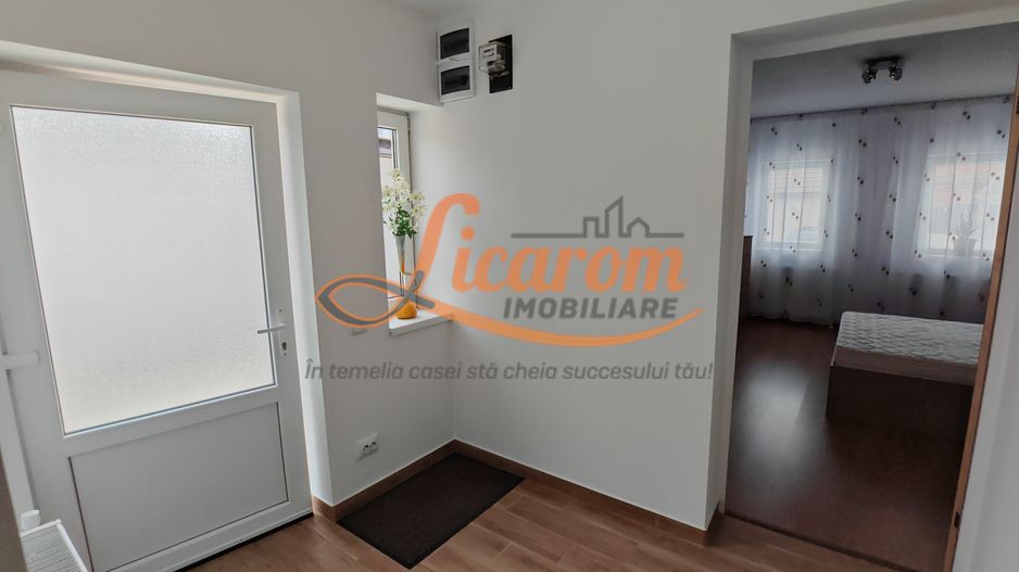 Casa 3 camere individuala SanpetrU,mobilata si utilata,128900 euro. - Poză 10