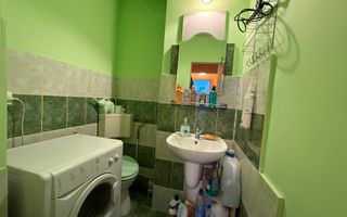 Apartament cu 3 camere de vanzare / cartier Intre Lacuri - Poză 3