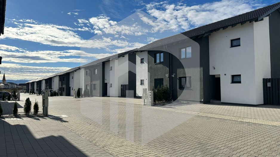 Duplex 4 camere - La Alb - Intabulat - Selimbar -Intabulat - Poză 13