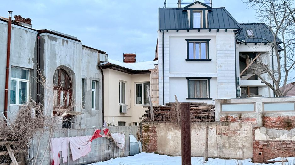 APARTAMENT 60 mp UTILI , 3 CAMERE DECOMANDATE -ZONA GAZELEI - Poză 1