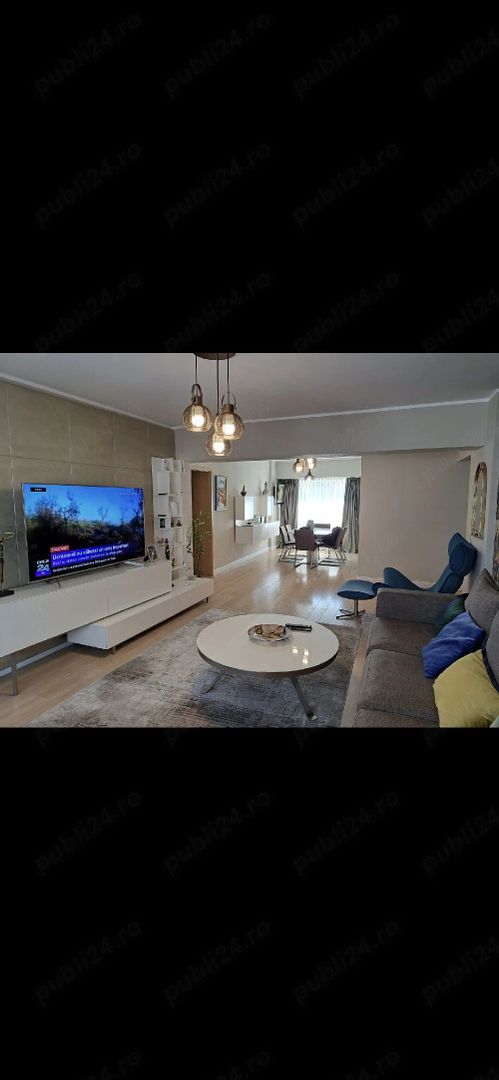 Apartament Piata Victoriei // Bloc BCR - Poză 1