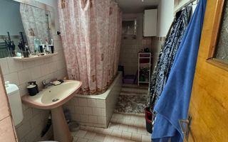Casă cu 4 camere de vânzare – Str. I. C. Brătianu - Poză 4