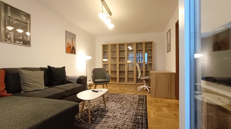 Inchiriem 2 camere complet renovat si mobilat zona 1 Mai - Poză 5